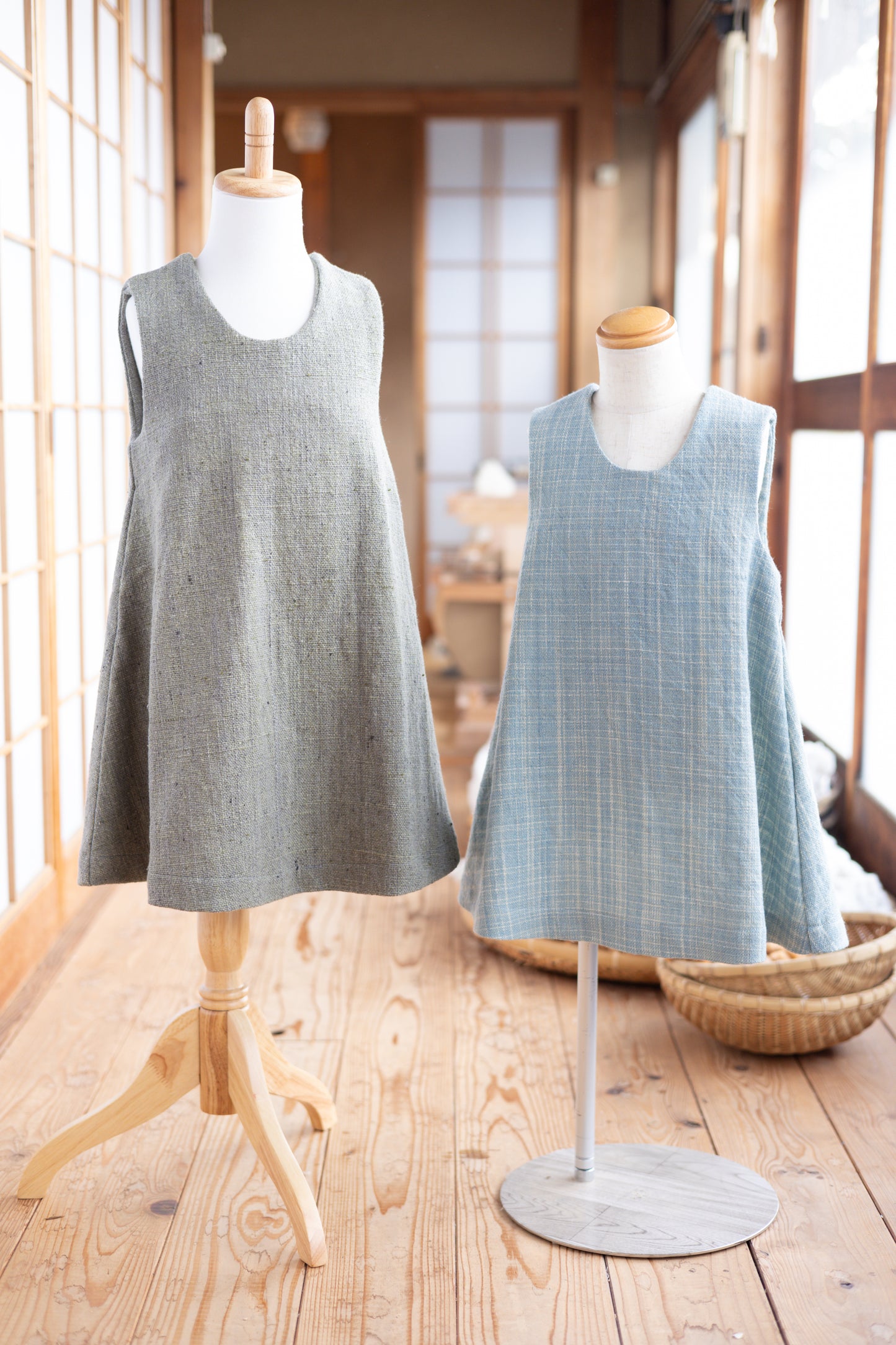 本藍染、草木染シルク子供服